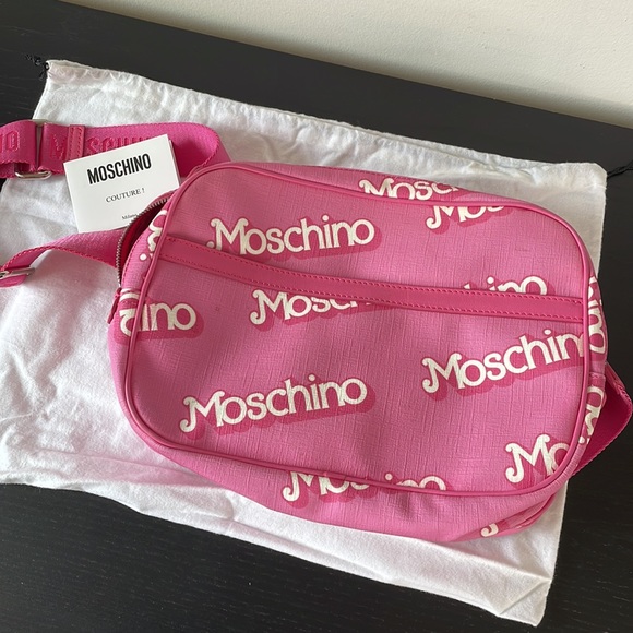 Moschino x Barbie Collab Collector’s Item Purse - Picture 4 of 5